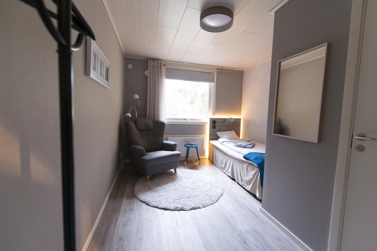 Pine Bay Lodge Person Eksteriør bilde