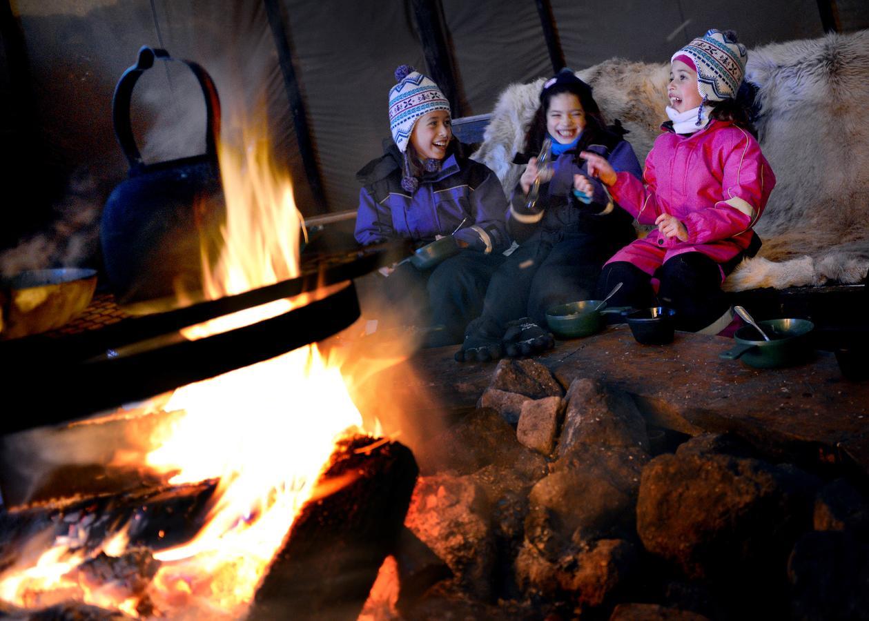 Pine Bay Lodge Person Eksteriør bilde